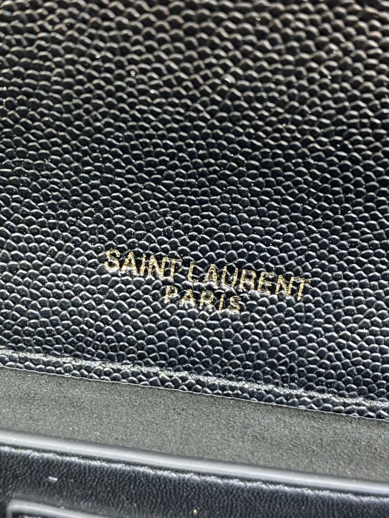 Y51 clutch bags
